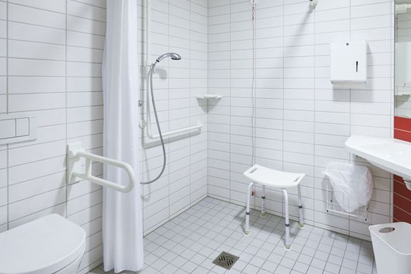 Barrierefreie Toilette